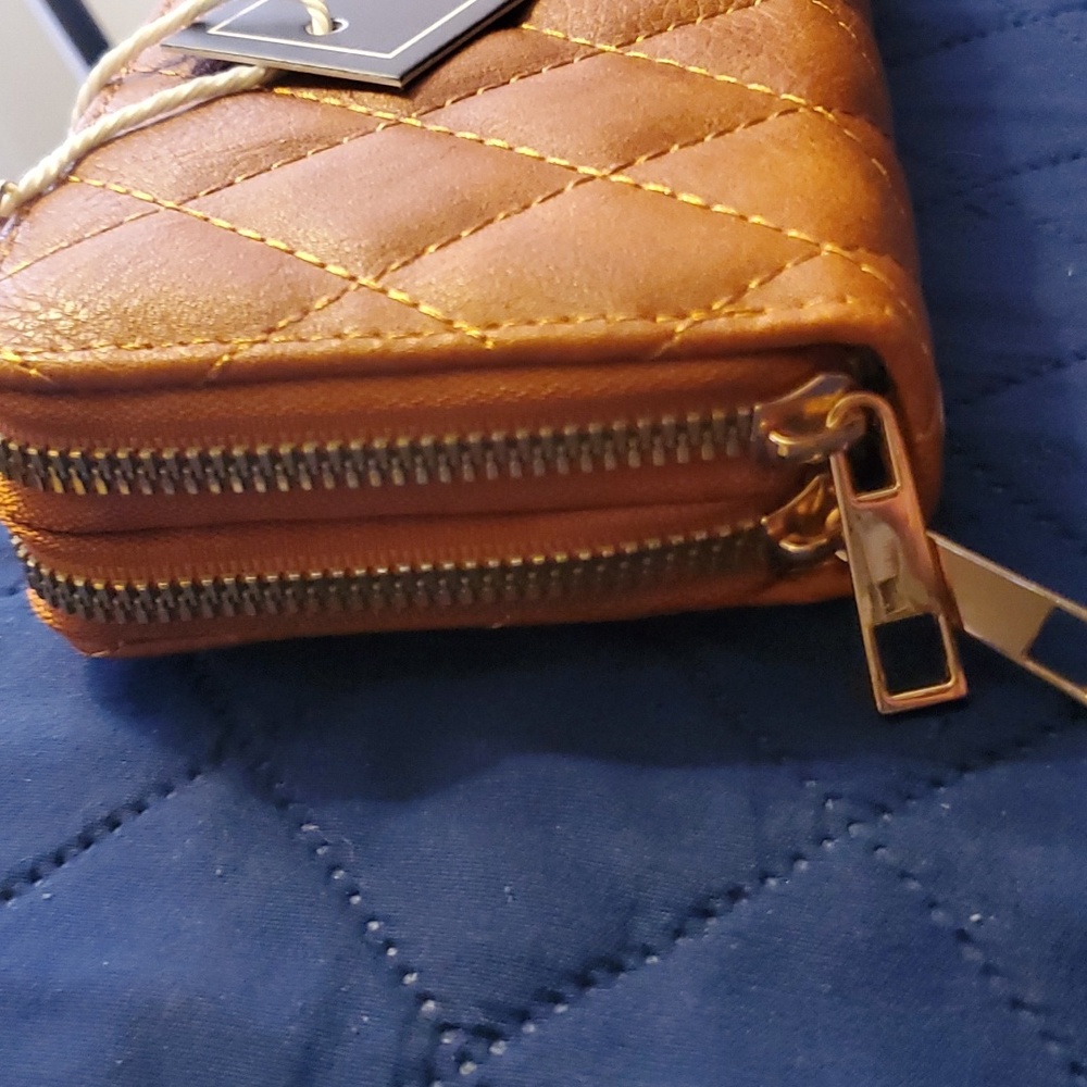 Wallet - Picture 2 of 8